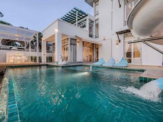 Villa en alquiler de 4 habitaciones en Jomtien, Pattaya