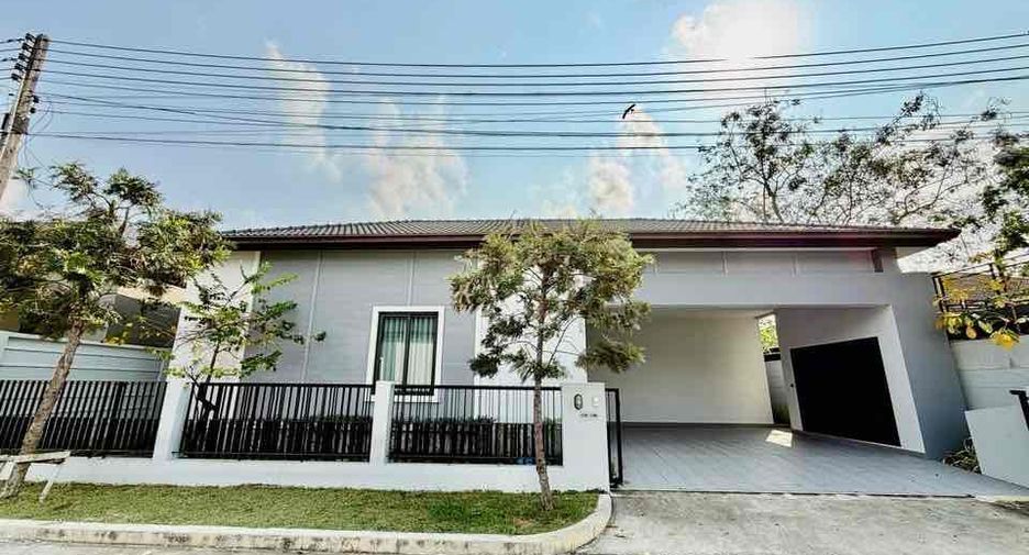À louer 3 chambres villa à Bang Lamung, Chonburi