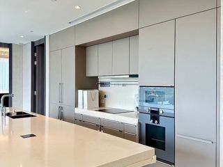 For rent 2 bedrooms condo in Pathum Wan, Bangkok
