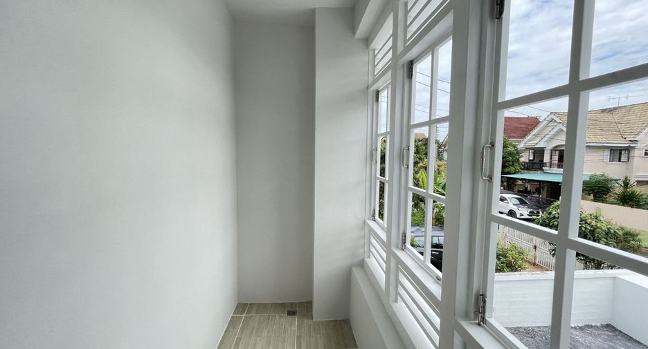 For sale 3 bedrooms house in Sai Mai, Bangkok