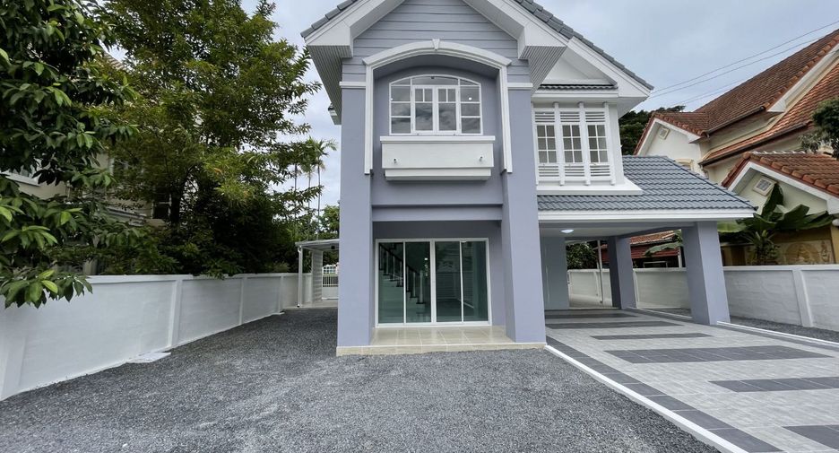 For sale 3 bedrooms house in Sai Mai, Bangkok