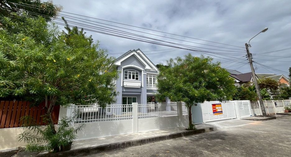 For sale 3 bedrooms house in Sai Mai, Bangkok