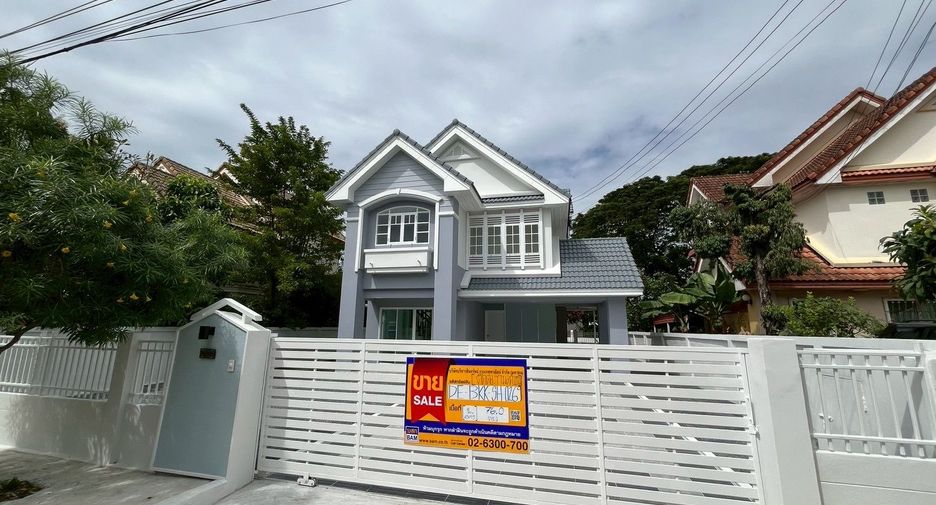 For sale 3 bedrooms house in Sai Mai, Bangkok