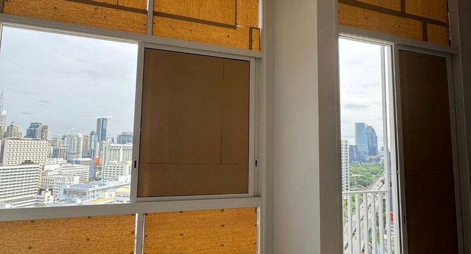 For sale 2 bedrooms condo in Bang Rak, Bangkok
