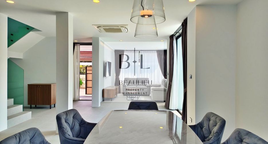 À louer 3 chambres maison à Bang Lamung, Chonburi