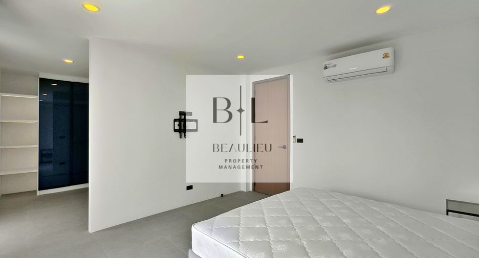 À louer 3 chambres maison à Bang Lamung, Chonburi