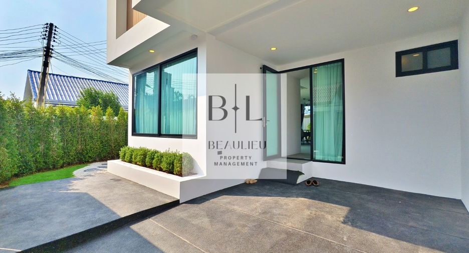 À louer 3 chambres maison à Bang Lamung, Chonburi