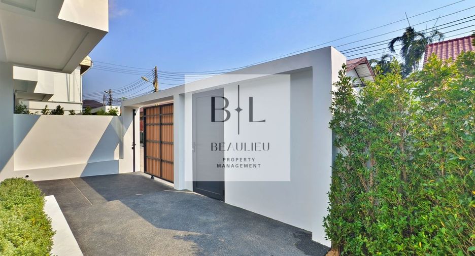À louer 3 chambres maison à Bang Lamung, Chonburi