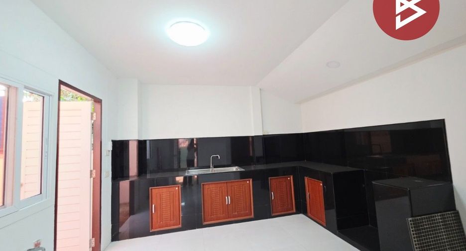 For sale 2 bedrooms townhouse in Bueng Kum, Bangkok