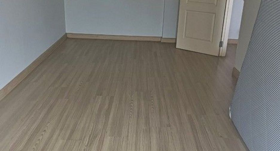 À vendre 1 chambre condo à Huai Khwang, Bangkok