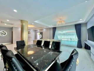 Villa zur Miete mit 4 Zimmer in Bang Lamung, Chonburi
