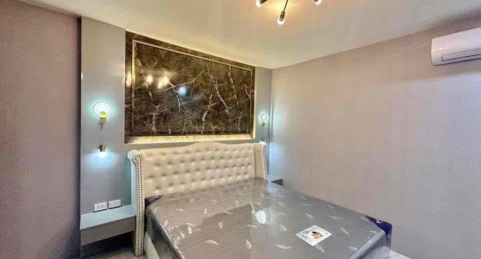 For rent 4 bedrooms villa in Bang Lamung, Chonburi