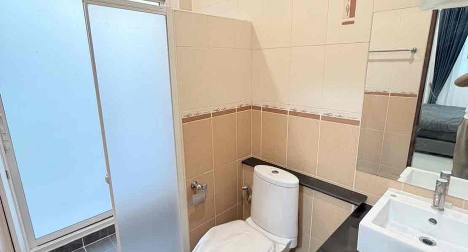 Villa en alquiler de 3 habitaciones en Bang Lamung, Chonburi