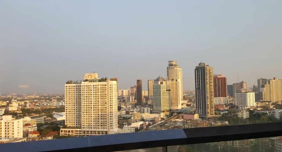 For rent 1 bed condo in Khlong Toei, Bangkok