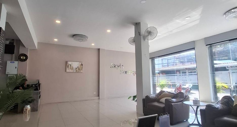 For rent 42 bedrooms hotel in Bang Lamung, Chonburi
