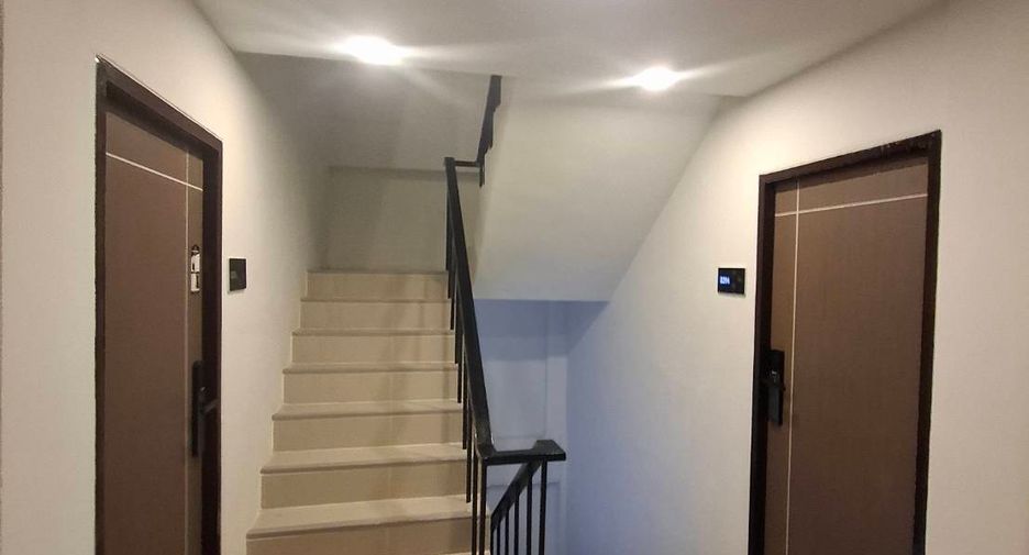 For rent 42 bedrooms hotel in Bang Lamung, Chonburi