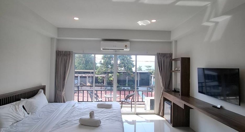 For rent 42 bedrooms hotel in Bang Lamung, Chonburi