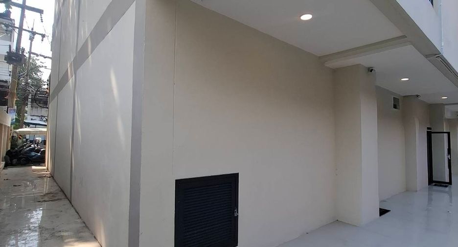 For rent 42 bedrooms hotel in Bang Lamung, Chonburi