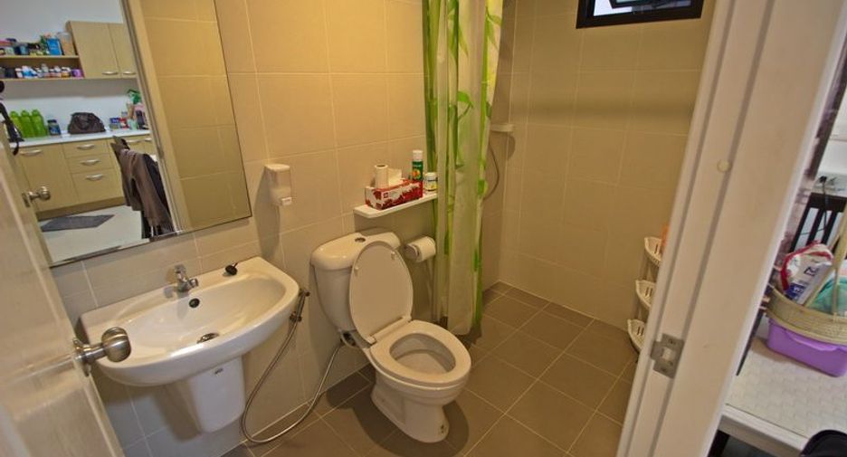 Reihenhaus zur Miete mit 3 Zimmer in Mueang Samut Prakan, Samut Prakan