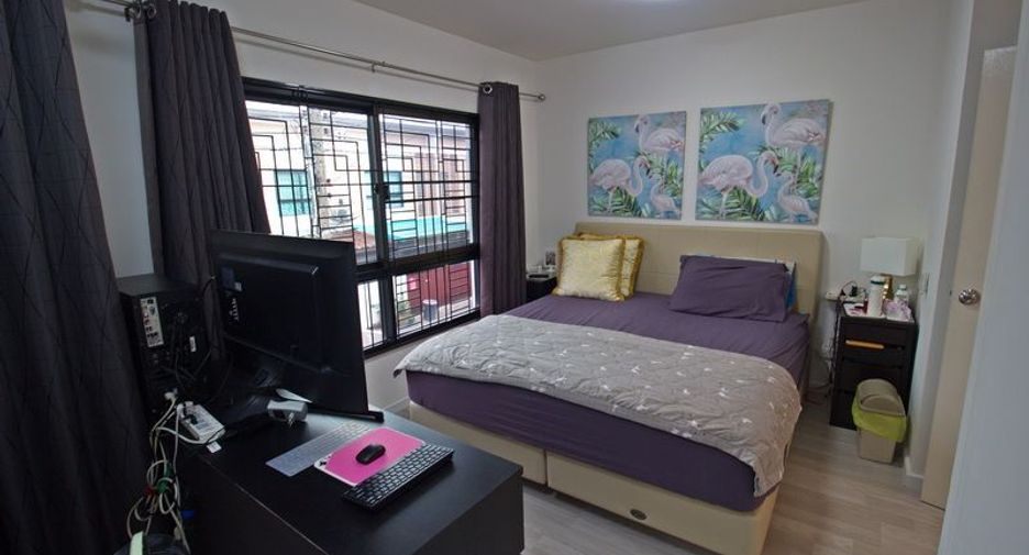 Reihenhaus zur Miete mit 3 Zimmer in Mueang Samut Prakan, Samut Prakan