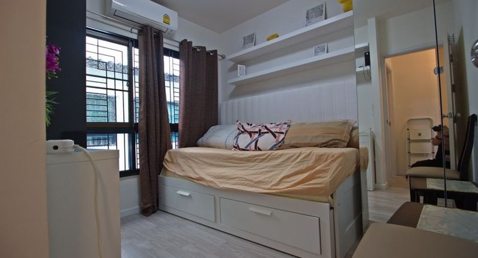 Reihenhaus zur Miete mit 3 Zimmer in Mueang Samut Prakan, Samut Prakan