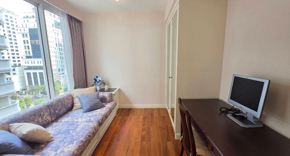 For sale 2 bedrooms condo in Pathum Wan, Bangkok