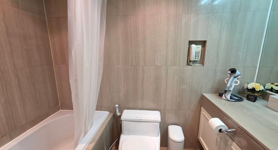 For sale 2 bedrooms condo in Pathum Wan, Bangkok