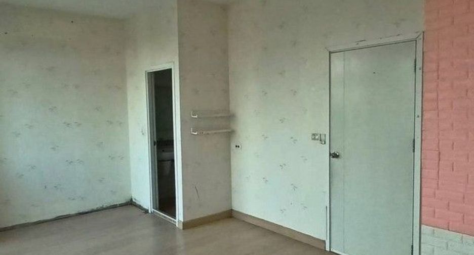 For sale 1 bed townhouse in Bang Phli, Samut Prakan