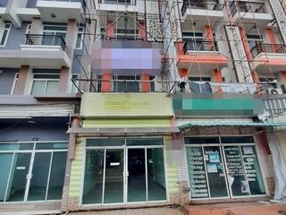 For sale 1 bed retail Space in Khlong Sam Wa, Bangkok