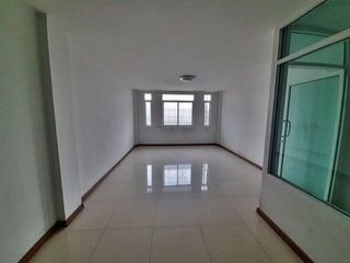 For sale 1 bed retail Space in Khlong Sam Wa, Bangkok