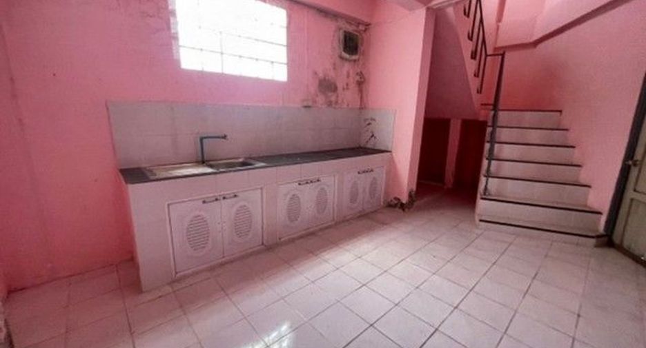 For sale 1 bed retail Space in Chae Hom, Lampang