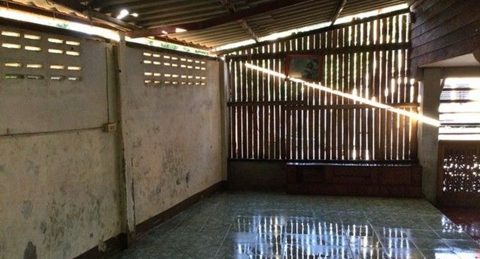 À vendre 1 chambre maison à Chae Hom, Lampang