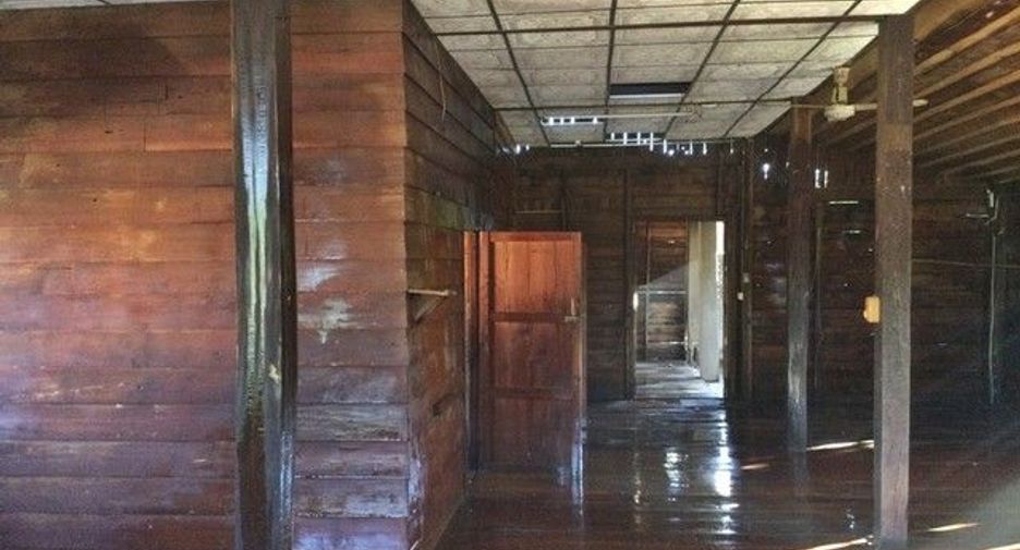 À vendre 1 chambre maison à Chae Hom, Lampang