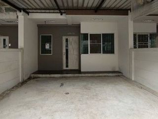 For sale 1 Beds townhouse in Phrom Khiri, Nakhon Si Thammarat