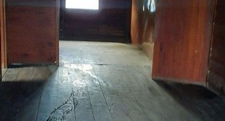 À vendre 1 chambre maison à Chae Hom, Lampang