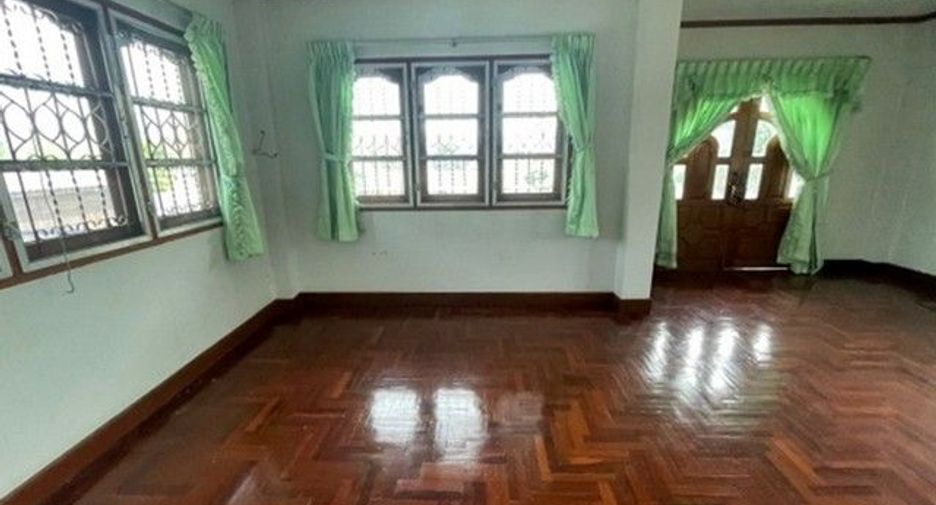 À vendre 1 chambre maison à Chae Hom, Lampang