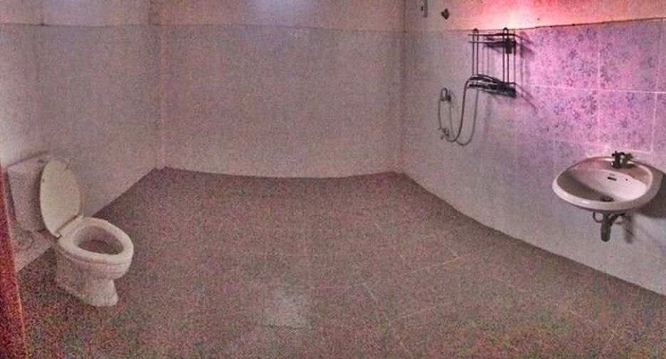 À vendre 1 chambre maison à Chae Hom, Lampang
