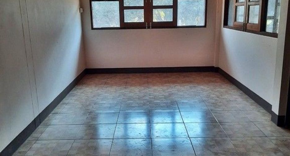 À vendre 1 chambre maison à Chae Hom, Lampang