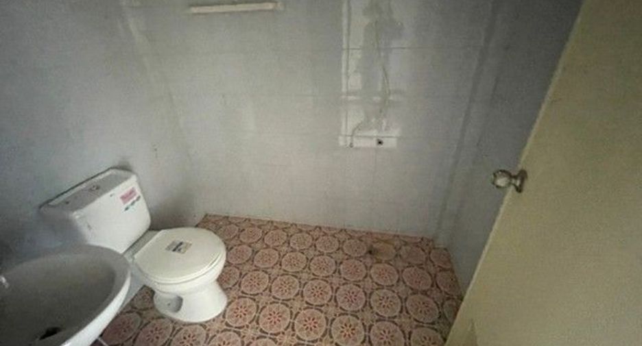 For sale 1 bed retail Space in Chae Hom, Lampang