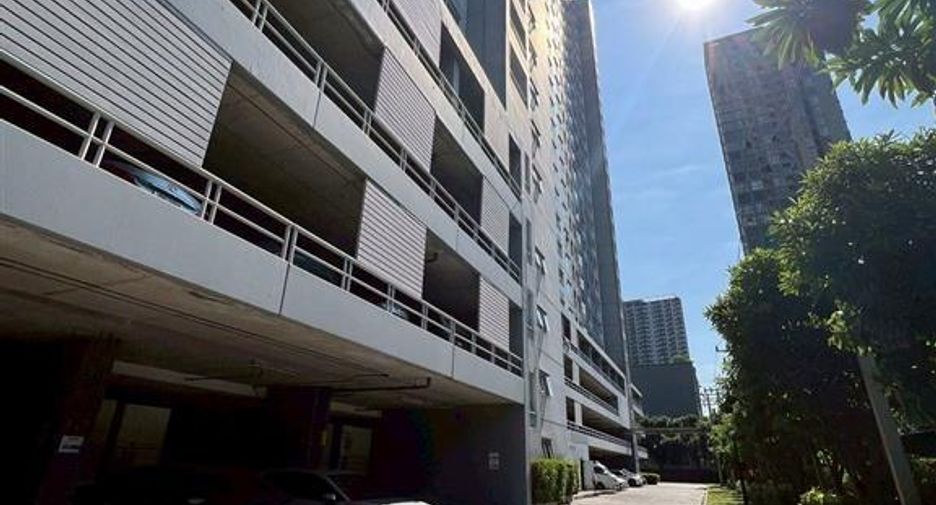 À vendre 1 chambre condo à Bang Sue, Bangkok