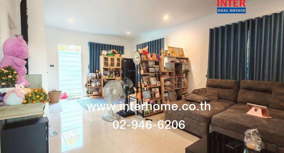 For sale 4 bedrooms house in Khlong Luang, Pathum Thani