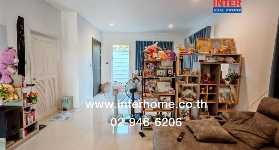 For sale 4 bedrooms house in Khlong Luang, Pathum Thani