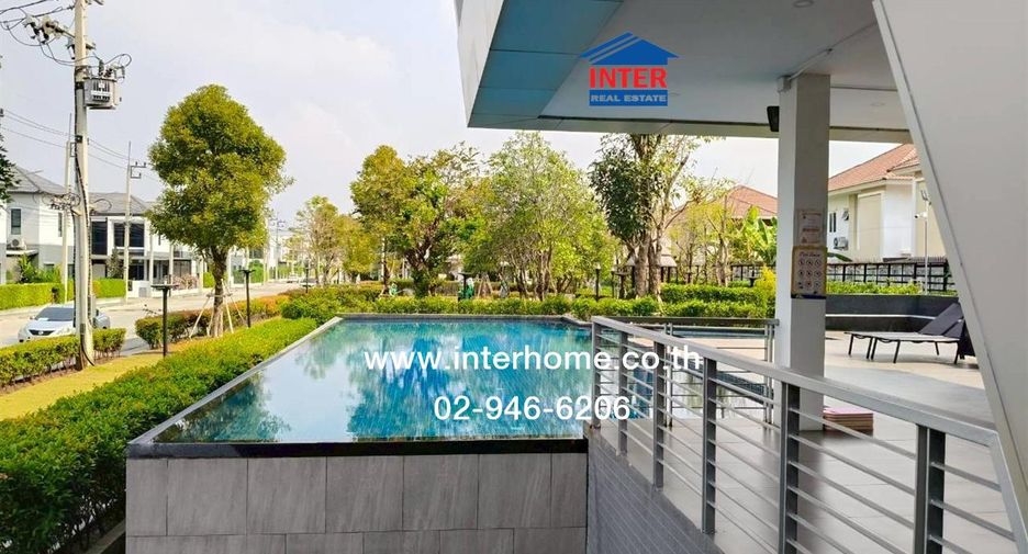 For sale 4 bedrooms house in Mueang Pathum Thani, Pathum Thani