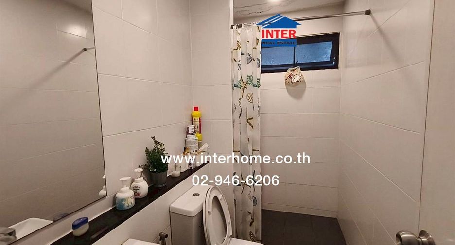 For sale 4 bedrooms house in Mueang Pathum Thani, Pathum Thani