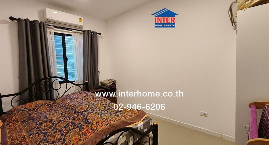 For sale 4 bedrooms house in Mueang Pathum Thani, Pathum Thani
