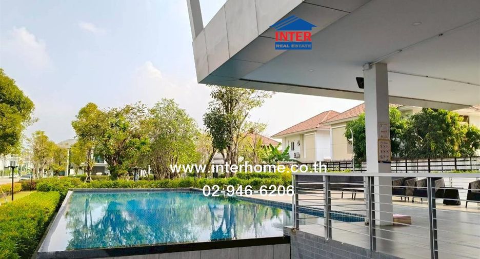 For sale 4 bedrooms house in Mueang Pathum Thani, Pathum Thani