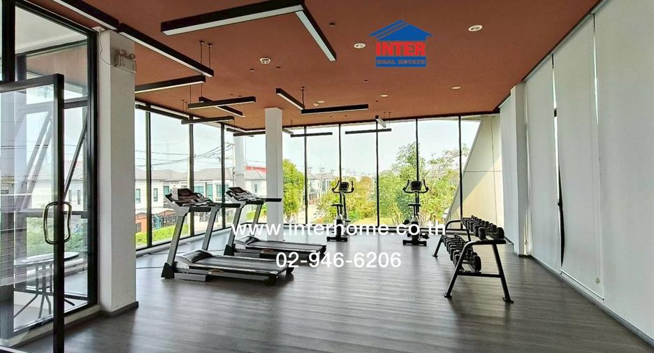 For sale 4 bedrooms house in Mueang Pathum Thani, Pathum Thani