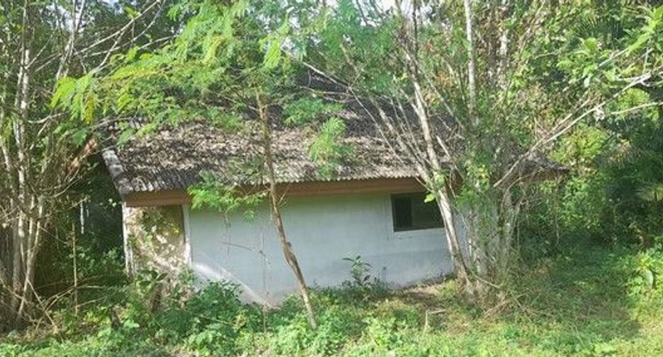 Terreno en venta en Phrom Khiri, Nakhon Si Thammarat
