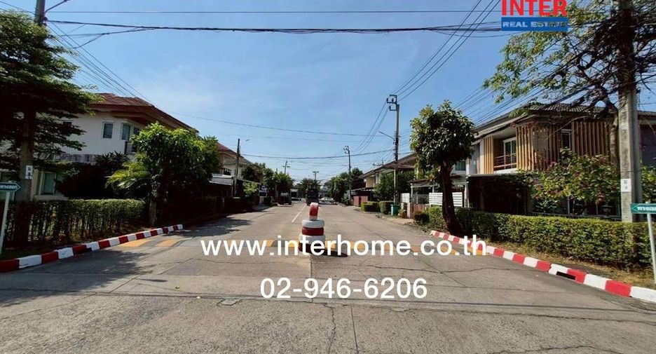 For sale 3 bedrooms house in Khlong Sam Wa, Bangkok
