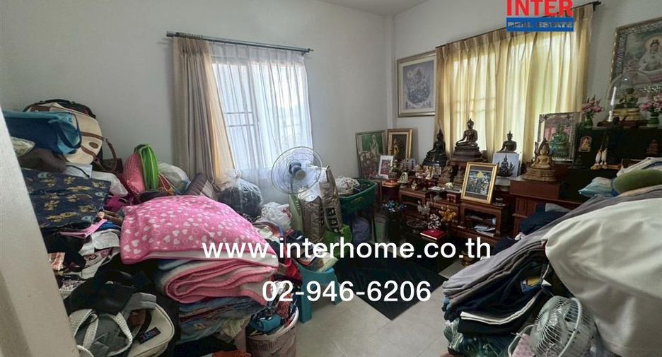 For sale 3 bedrooms house in Khlong Sam Wa, Bangkok